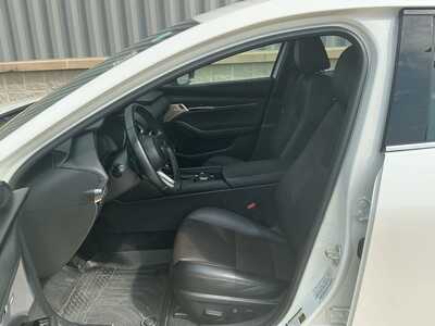 2025 Mazda Mazda3, $33943. Photo 8