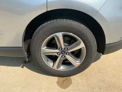2020 Ford Edge, $21582. Photo 6