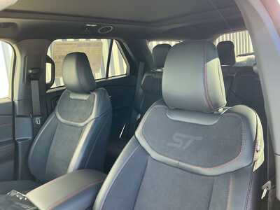 2027 Ford Explorer, $61114. Photo 10