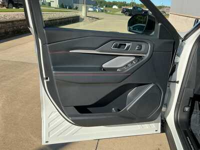 2027 Ford Explorer, $61114. Photo 8
