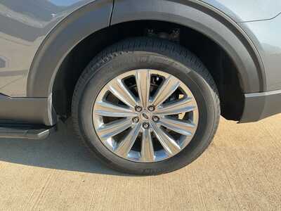 2023 Ford Explorer, $36992. Photo 6