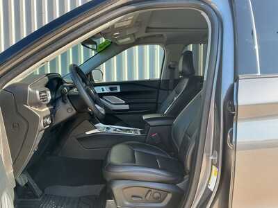 2023 Ford Explorer, $36992. Photo 9