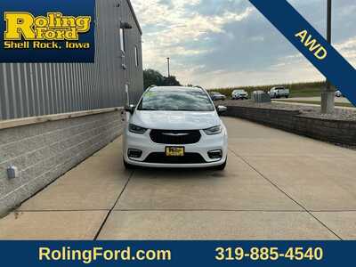 2023 Chrysler Pacifica, $34847. Photo 4