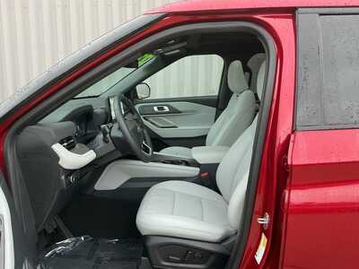 2027 Ford Explorer, $61606. Photo 9