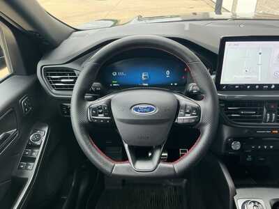 2023 Ford Escape, $23848. Photo 12