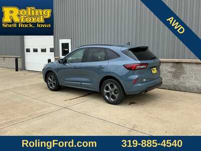 2024 Ford Escape, $26796. Photo 3