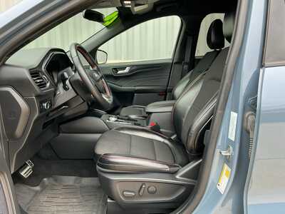 2024 Ford Escape, $26796. Photo 8