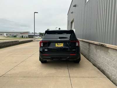 2026 Ford Explorer, $48642. Photo 5