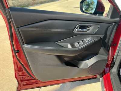2025 Nissan Rogue, $24505. Photo 8