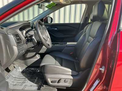 2025 Nissan Rogue, $24505. Photo 9