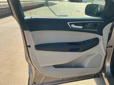 2020 Ford Edge, $21774. Photo 7