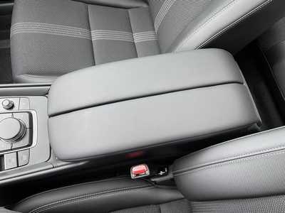 2025 Mazda CX-50, $36555. Photo 10