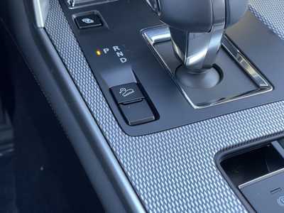 2025 Mazda CX-90, $51625. Photo 8