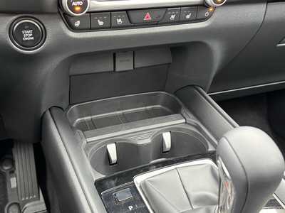 2025 Mazda CX-50, $43560. Photo 6