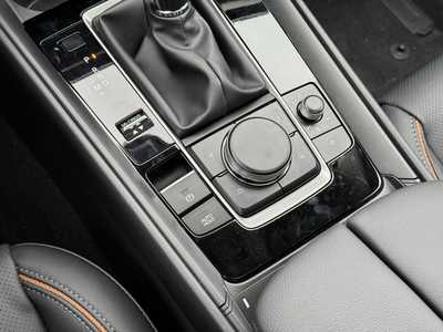 2025 Mazda CX-50, $43560. Photo 9