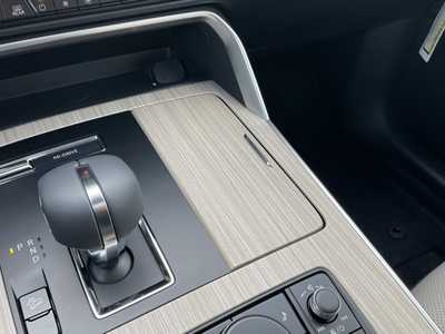 2025 Mazda CX-90, $42995. Photo 10