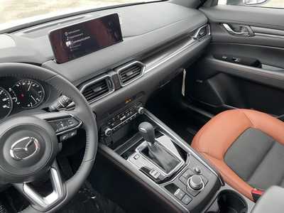 2025 Mazda CX-5, $39240. Photo 7
