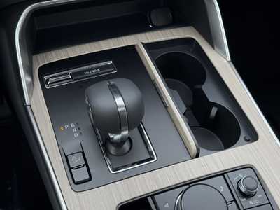 2025 Mazda CX-90, $42625. Photo 11