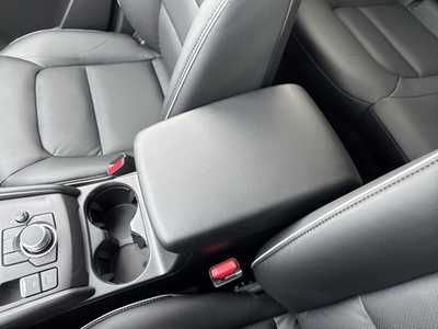 2025 Mazda CX-5, $32040. Photo 11