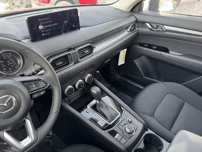 2025 Mazda CX-5, $30140. Photo 7