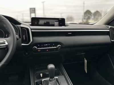 2025 Mazda CX-50, $34015. Photo 7