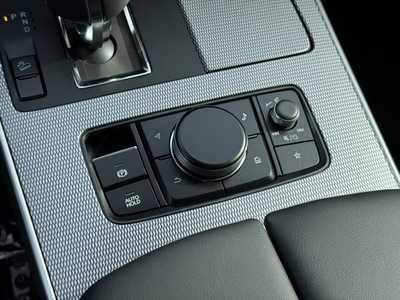 2025 Mazda CX-90, $43345. Photo 12
