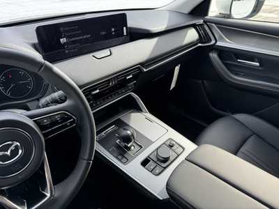 2025 Mazda CX-90, $43345. Photo 8