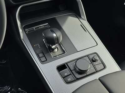2025 Mazda CX-90, $43345. Photo 9