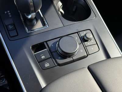 2025 Mazda CX-90, $39600. Photo 11