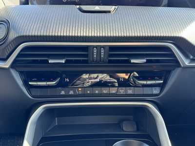 2025 Mazda CX-90, $39600. Photo 5
