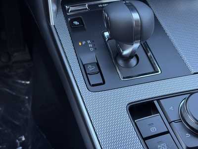 2025 Mazda CX-90, $57225. Photo 10