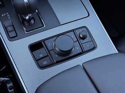 2025 Mazda CX-90, $57225. Photo 11