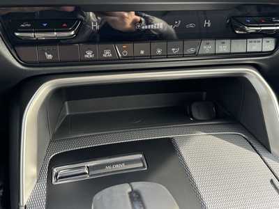 2025 Mazda CX-70, $42495. Photo 6