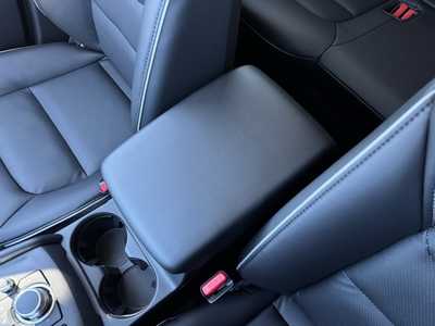 2025 Mazda CX-5, $32085. Photo 11