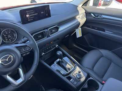 2025 Mazda CX-5, $32085. Photo 7