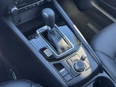 2025 Mazda CX-5, $32085. Photo 8
