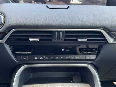 2025 Mazda CX-90, $43295. Photo 5
