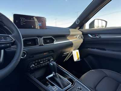 2025 Mazda CX-5, $43015. Photo 9