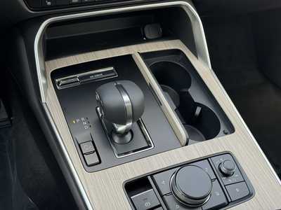 2025 Mazda CX-90, $42995. Photo 11