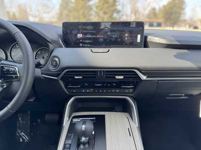 2025 Mazda CX-90, $42995. Photo 2