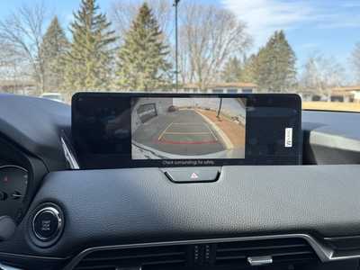 2025 Mazda CX-90, $42995. Photo 4