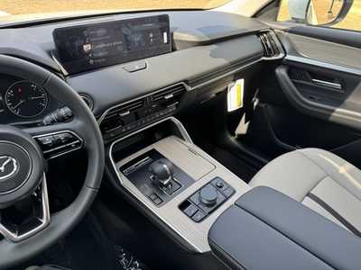 2025 Mazda CX-90, $42995. Photo 6