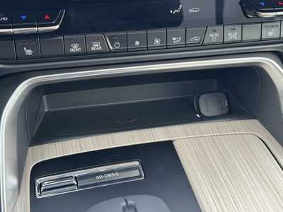 2025 Mazda CX-90, $42995. Photo 9