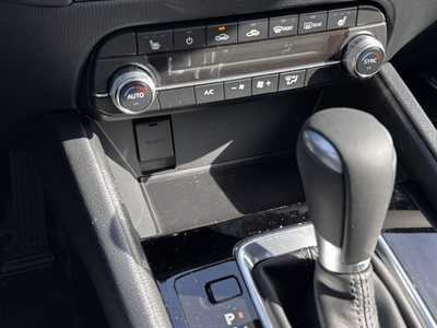 2025 Mazda CX-5, $32915. Photo 6
