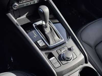 2025 Mazda CX-5, $32915. Photo 8
