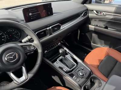 2025 Mazda CX-5, $39240. Photo 8