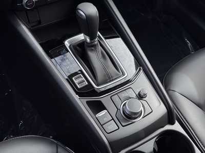 2025 Mazda CX-5, $31690. Photo 8
