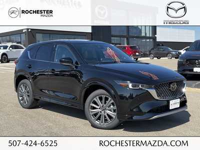 2025 Mazda CX-5, $42465. Photo 1