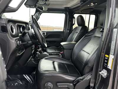 2020 Jeep Gladiator, $27000. Photo 4