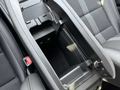 2025 Mazda CX-50, $32295. Photo 12